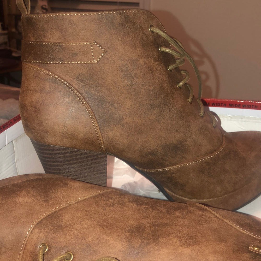 Booties - Picture 4 of 5
